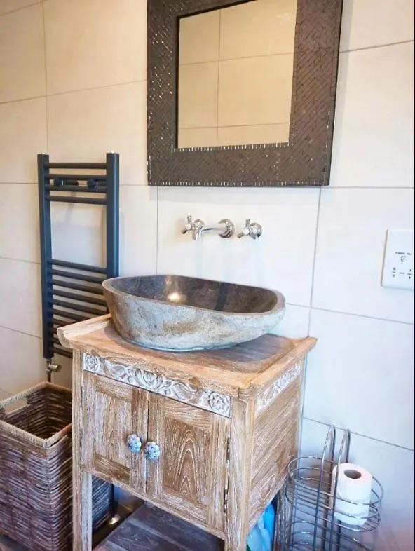 Stylish 2-Bed Flat, Quick Access To London Sights Apartment United Kingdom